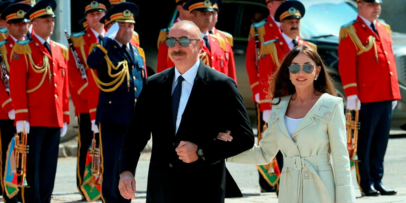 Do modern dictators need an ideology? 